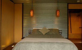 The Odd Frog Hotel Bright Bagian luar foto
