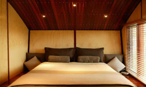 The Odd Frog Hotel Bright Bagian luar foto